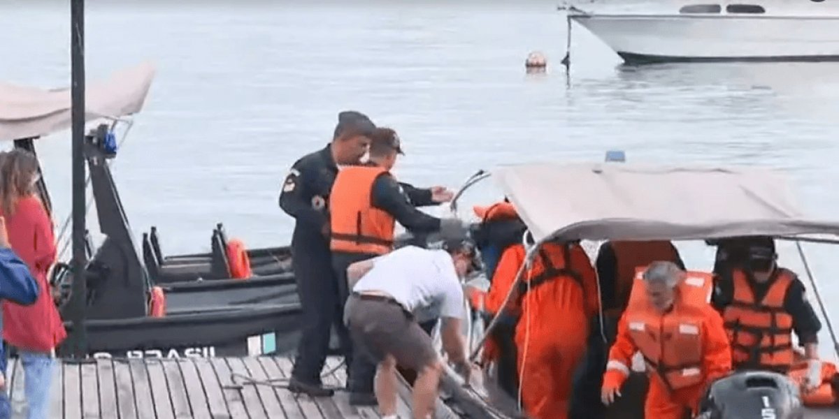 Tripulantes sobrevivem a naufrágio e contam que veleiro se chocou contra baleia