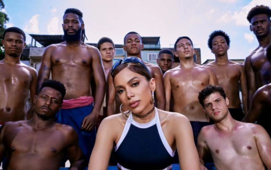 Anitta quebra próprio recorde de estreia por um artista brasileiro no Spotify