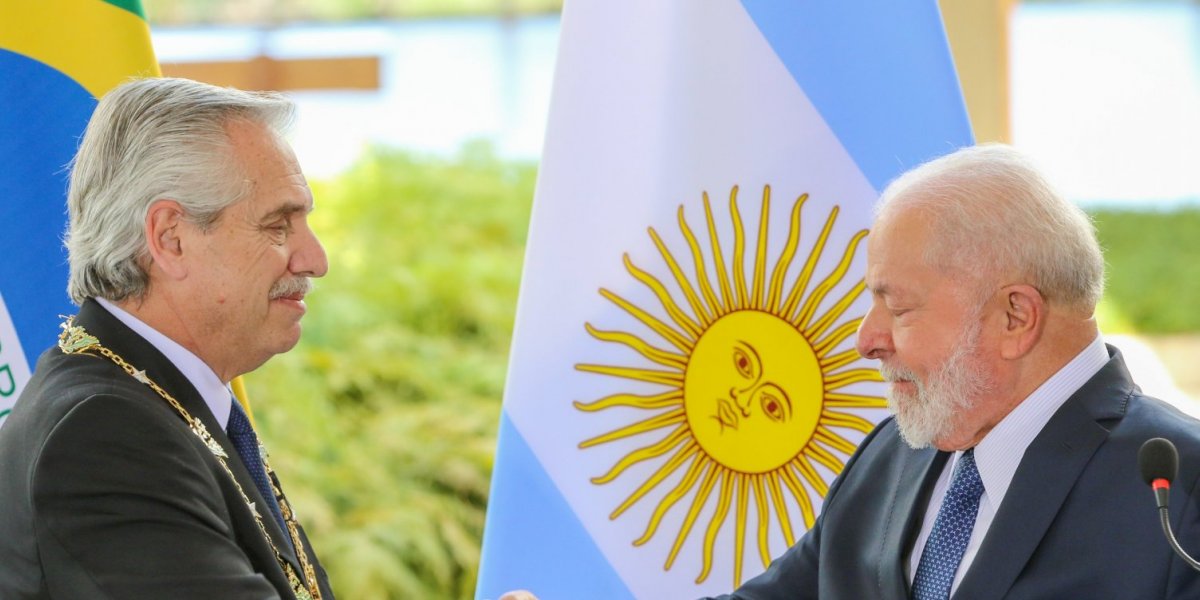 "Não faz sentido que o Brasil perca espaço no mercado argentino", afirma Lula