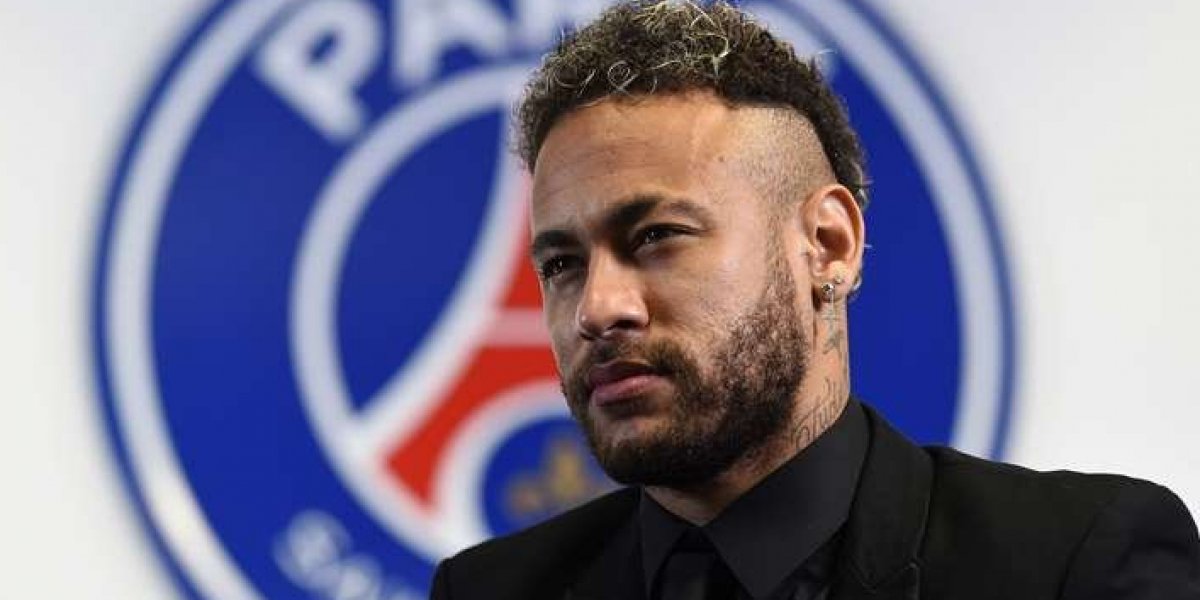 Vai ficar? Sem negociações, Neymar pode permanecer no PSG após rumores de saída
