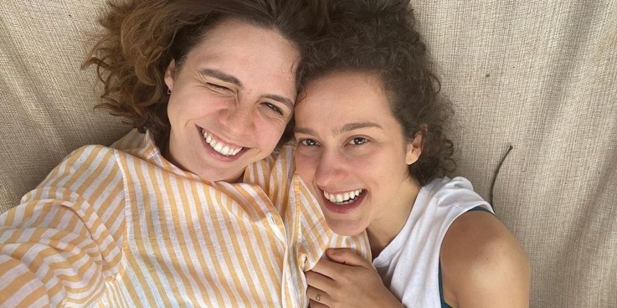 Renata Gaspar diz que quer tentar gravidez com a esposa