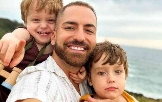 Thales Bretas relata as dificuldades com filhos ao se tornar pai solo