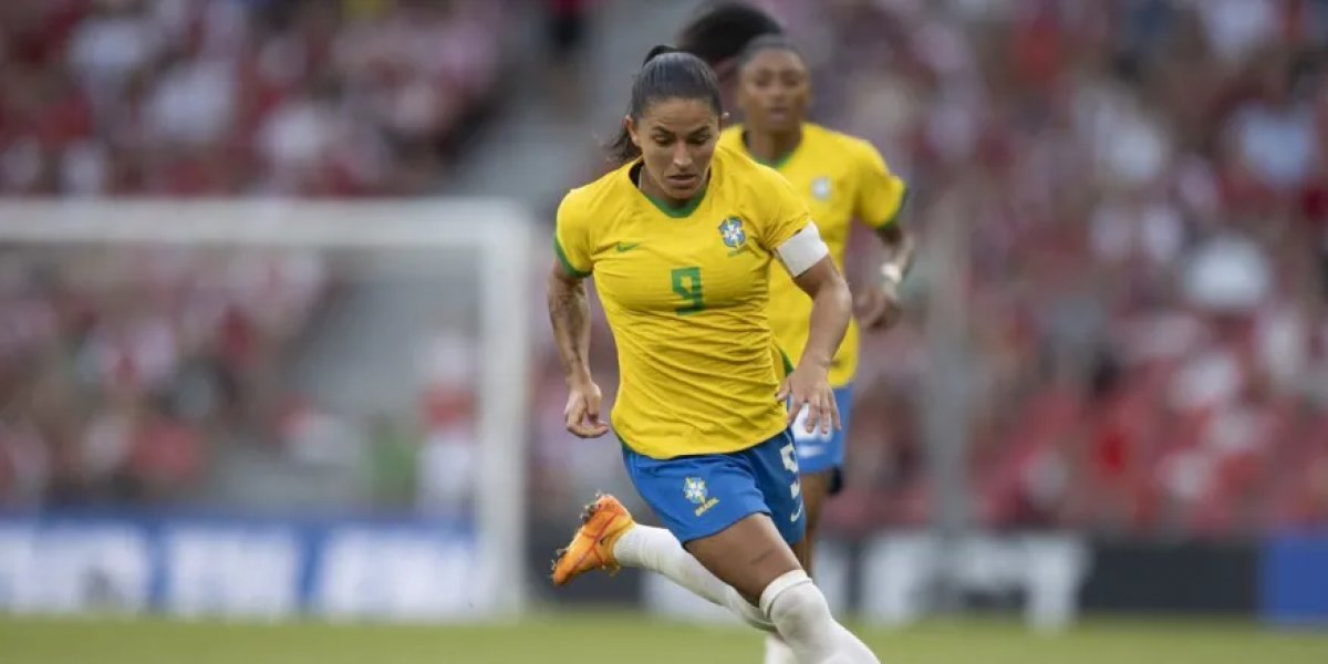 Brasil anuncia convocadas para Mundial feminino com Marta na lista; confira