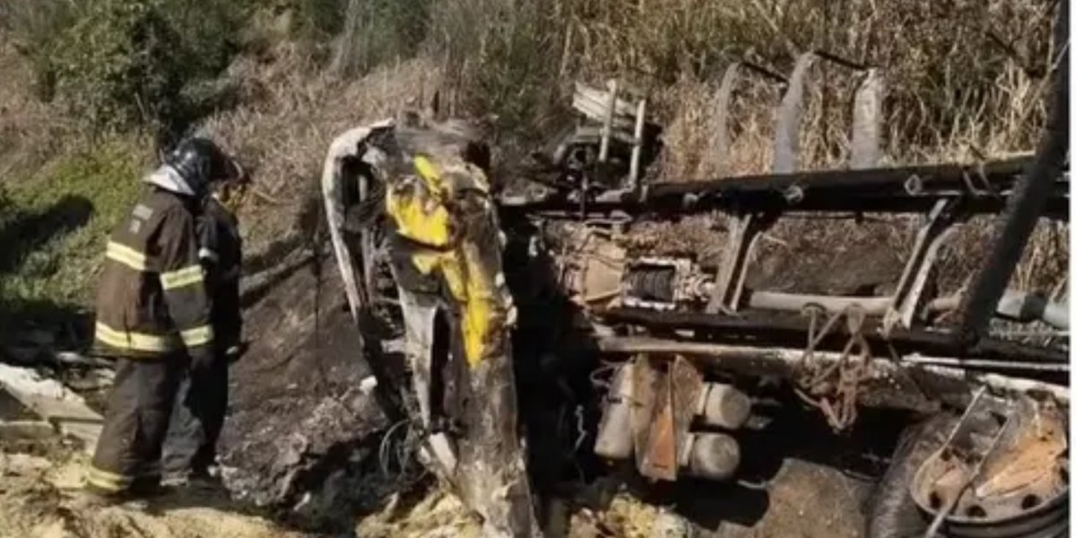 Motorista de carreta morre carbonizado após acidente na BR-101, na Bahia