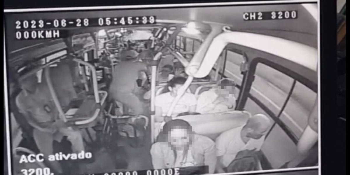 Ex-PM é morto a tiros durante assalto a ônibus em rodovia de Camaçari