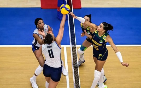 Brasil vira contra a Itália e vence outra na Liga das Nações de vôlei feminina