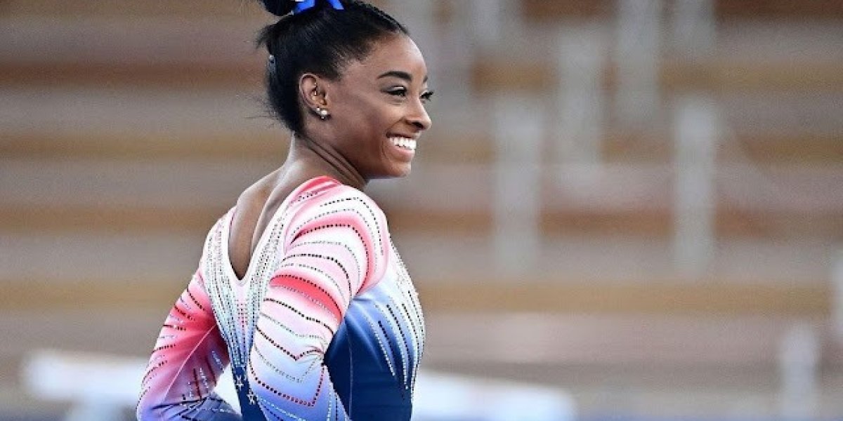 Simone Biles volta às competições de ginástica após pausa de quase 2 anos