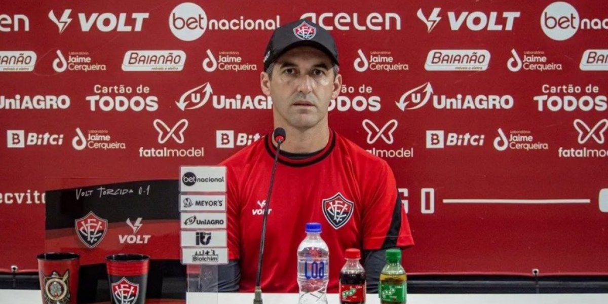 Condé exalta desempenho do Vitória após vencer o Sampaio Corrêa
