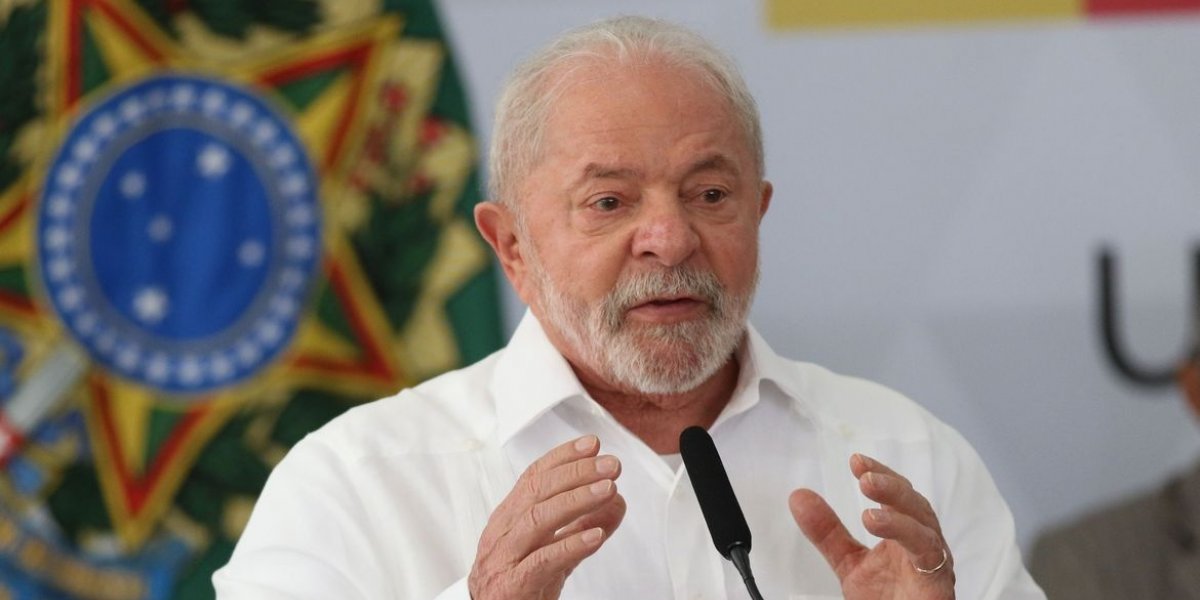Em entrevista, Lula diz que Bolsonaro era "sabidinho que quis dar o golpe"
