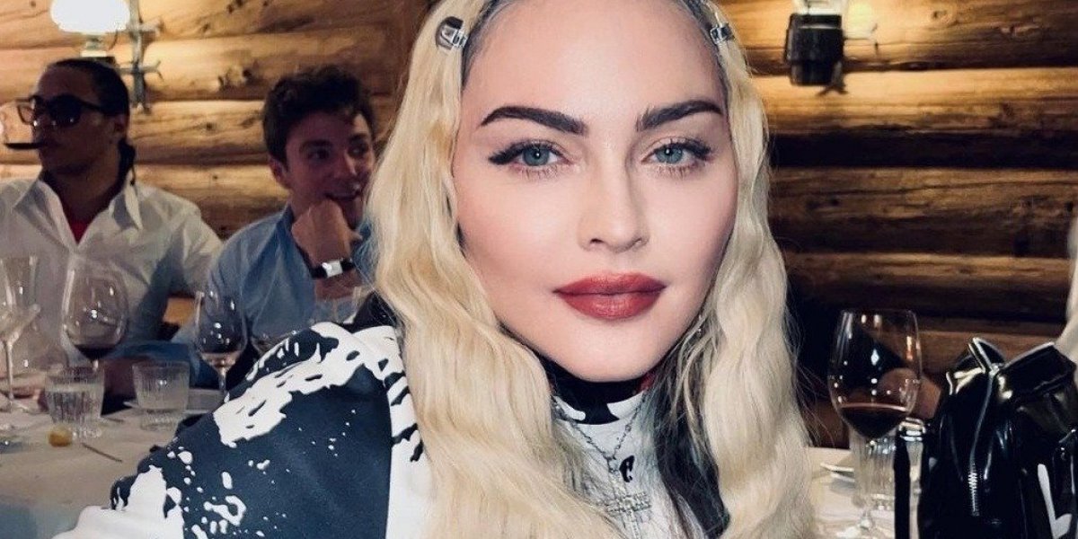 Após ter tido alta do hospital, Madonna estaria de cama e vomitando sem parar