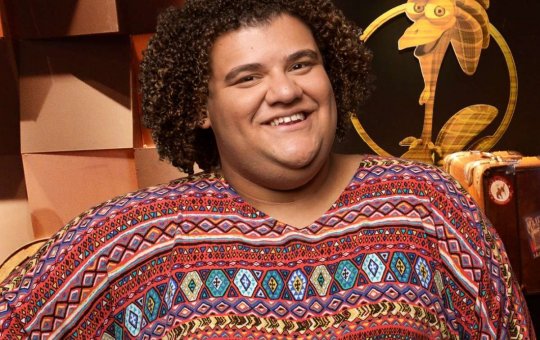 Gominho, amigo de Preta Gil, critica amante e ex marido da cantora