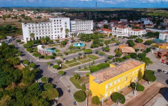 Primeira-dama de Cipó é exonerada de cargo municipal