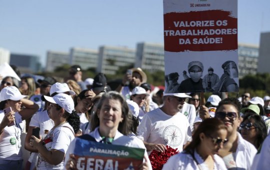 STF deve finalizar hoje julgamento sobre piso salarial da enfermagem