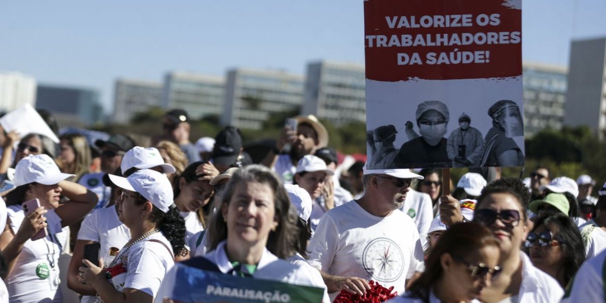 STF deve finalizar hoje julgamento sobre piso salarial da enfermagem