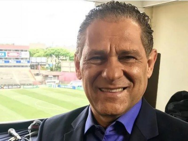 Jornalista Gil Rocha morre aos 63 anos após parada cardíaca