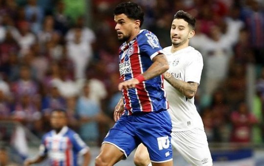 Bahia leva gol nos acréscimos e perde de 2 a 1 do Grêmio na Fonte Nova