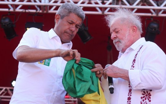 Lula é aguardado no cortejo  cívico do 2 de Julho na manhã deste domingo