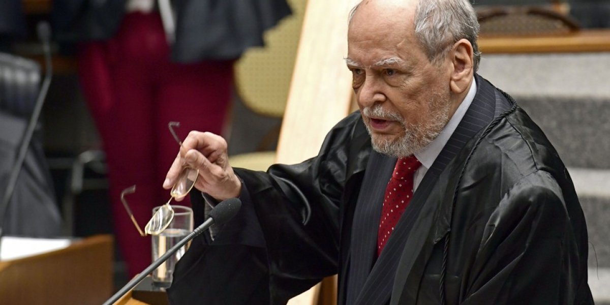 Ex-ministro do STF Sepúlveda Pertence morre aos 85 anos