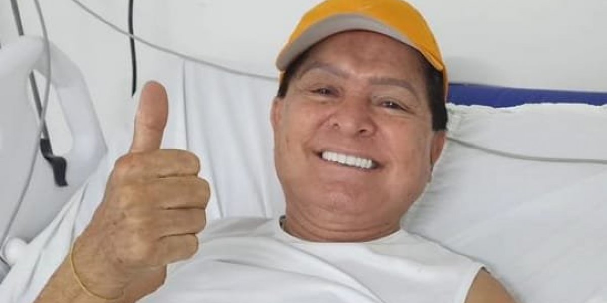 Alcymar Monteiro passa mal em show em Bom Jesus da Lapa, mas desmente AVC