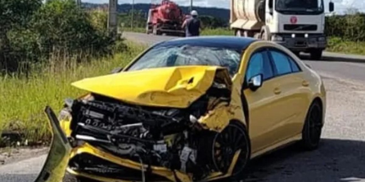 Raul Gustavo sofre acidente após deixar CT do Bahia em Dias D'Ávila