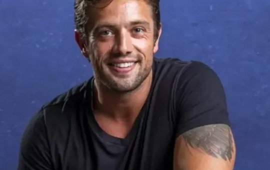 Após post homofóbico, Rafael Cardoso pede desculpas a João Guilherme