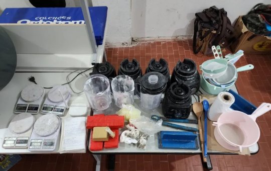 Polícia Militar desarticula laboratório de drogas no Jardim Nova Esperança