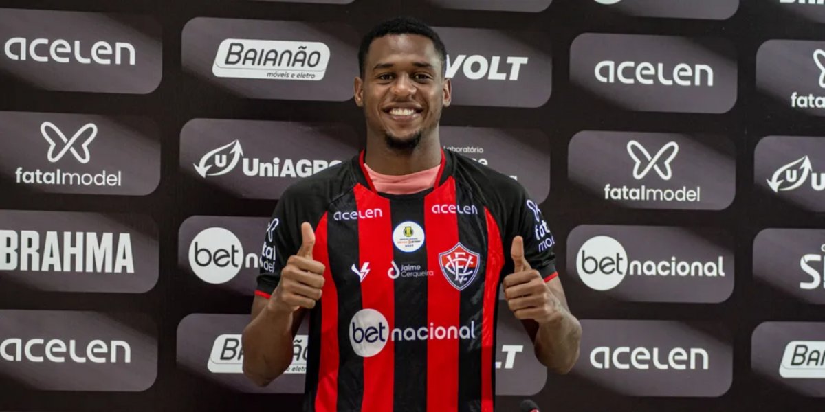 "Estou muito empolgado", diz Dudu ao ser apresentado no Vitória