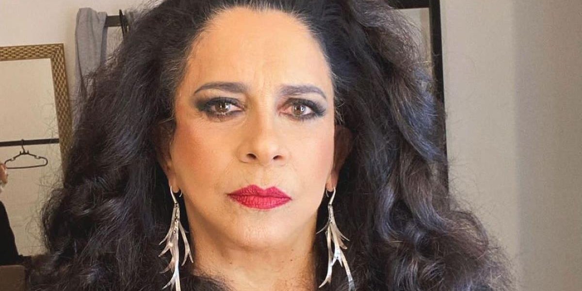 Viúva de Gal Costa é acusada de assédio moral, golpes financeiros e ameaças