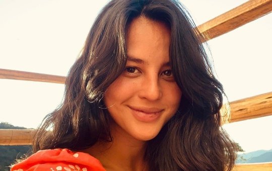 Yanna Lavigne sente febre e dor no corpo após picada de carrapato