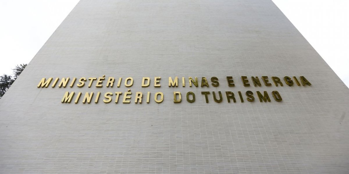 Planalto confirma troca no Ministério do Turismo