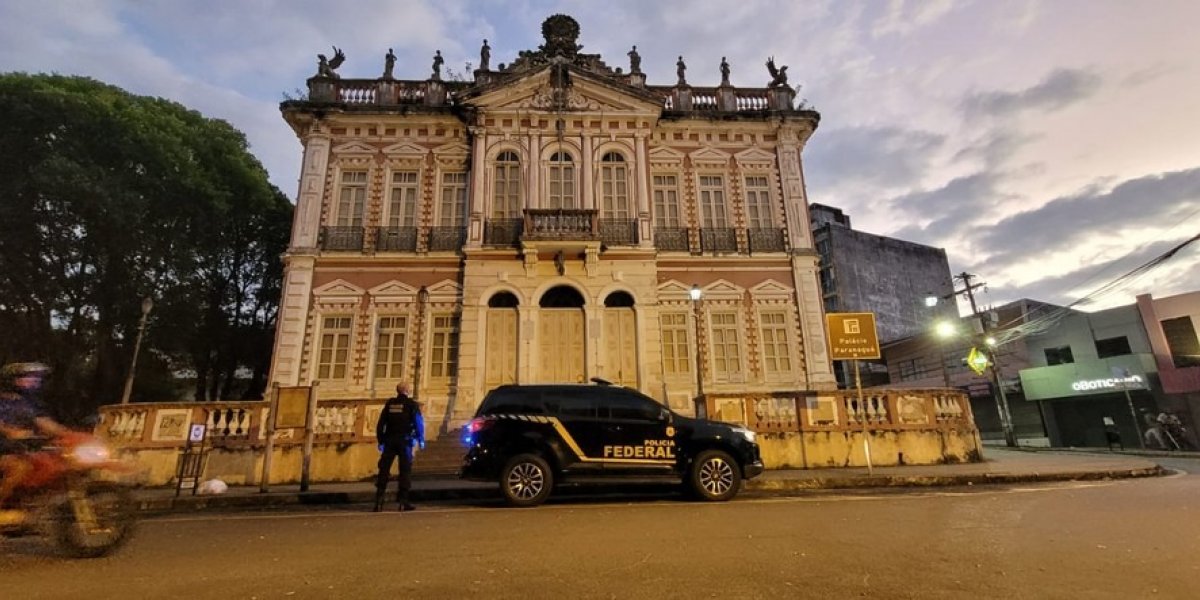 PF faz operação que mira desvios de recursos públicos na prefeitura de Ilhéus