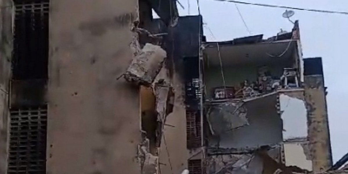 Prédio desaba no Recife e deixa soterrados; 2 mulheres são resgatadas com vida