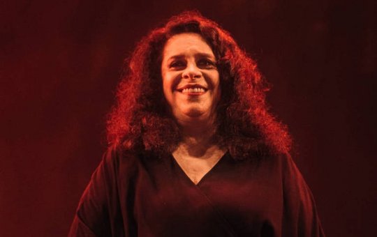 Jornalista pede autópsia de Gal Costa após denúncias contra viúva da cantora
