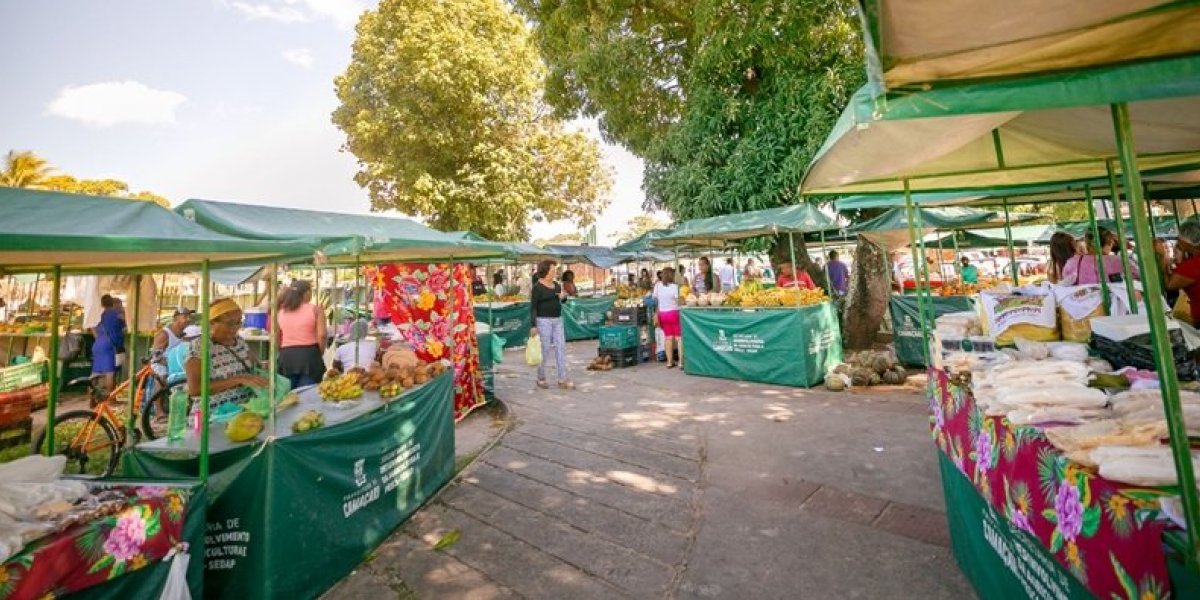 Mulher morre após receber golpes de tesoura em estacionamento de Camaçari