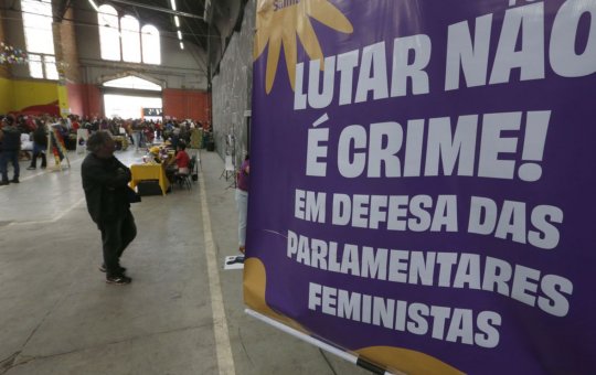 Movimentos fazem ato em defesa do MST e de parlamentares feministas