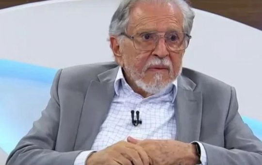 Carlos Alberto de Nóbrega volta atrás e diz que foi infeliz ao criticar Lula