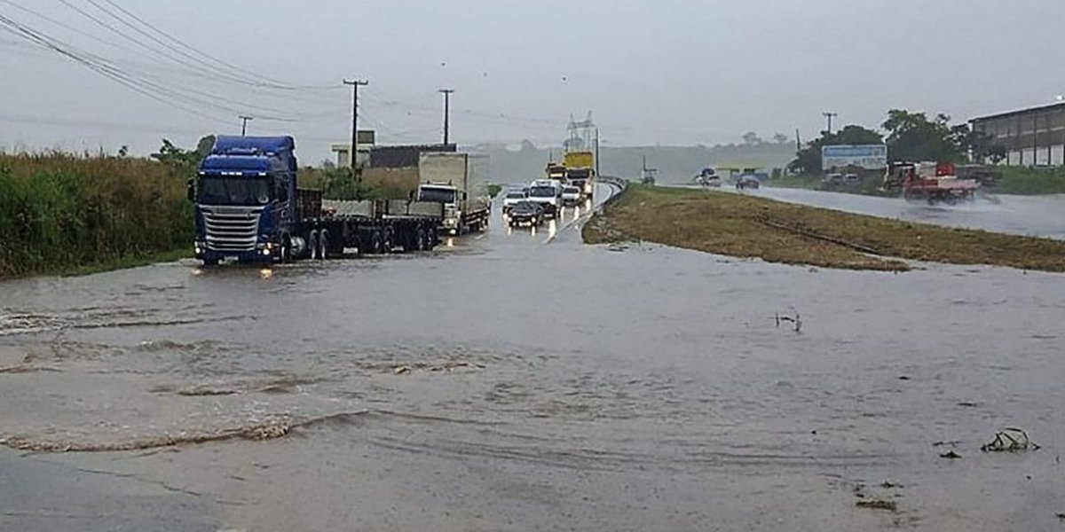 Chuvas afetam 22 mil pessoas em Pernambuco; 29 cidades têm decreto de emergência