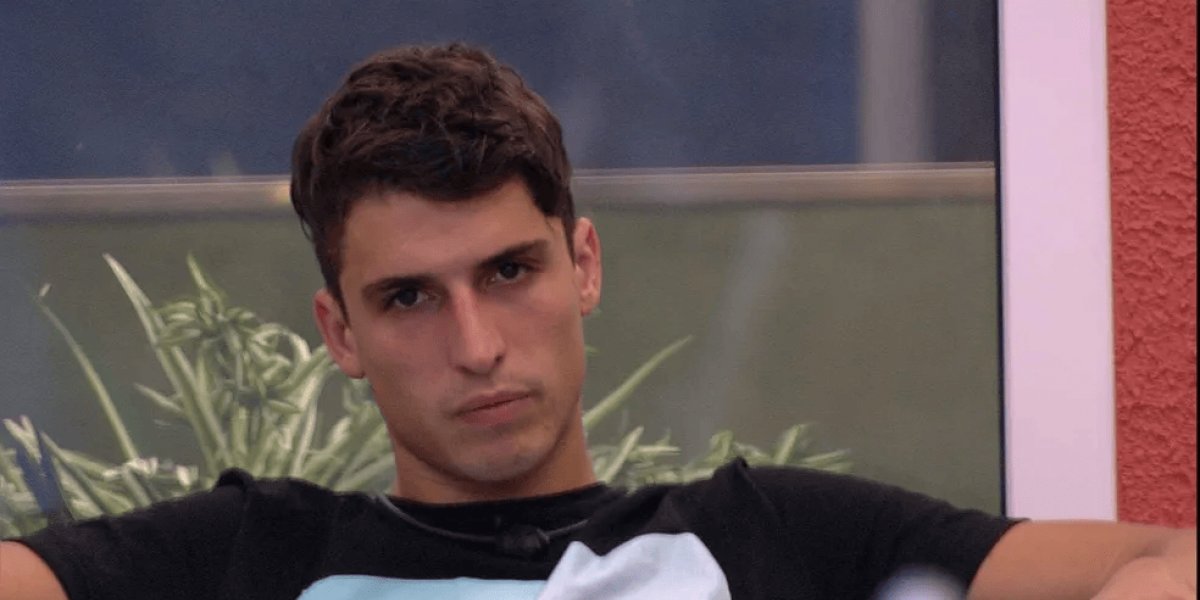 Ex-BBB Felipe Prior é condenado a 6 anos de prisão por estupro