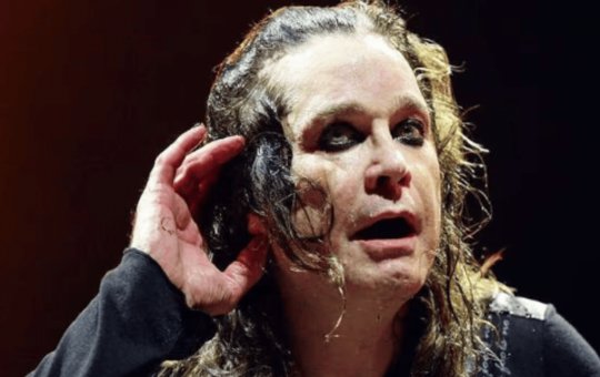 Aos 74 anos, cantor Ozzy Osbourne cancela show por problemas de saúde