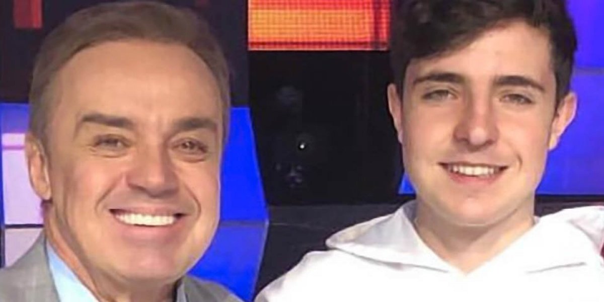 Filho de Gugu visita a Globo e revela desejo de ser apresentador