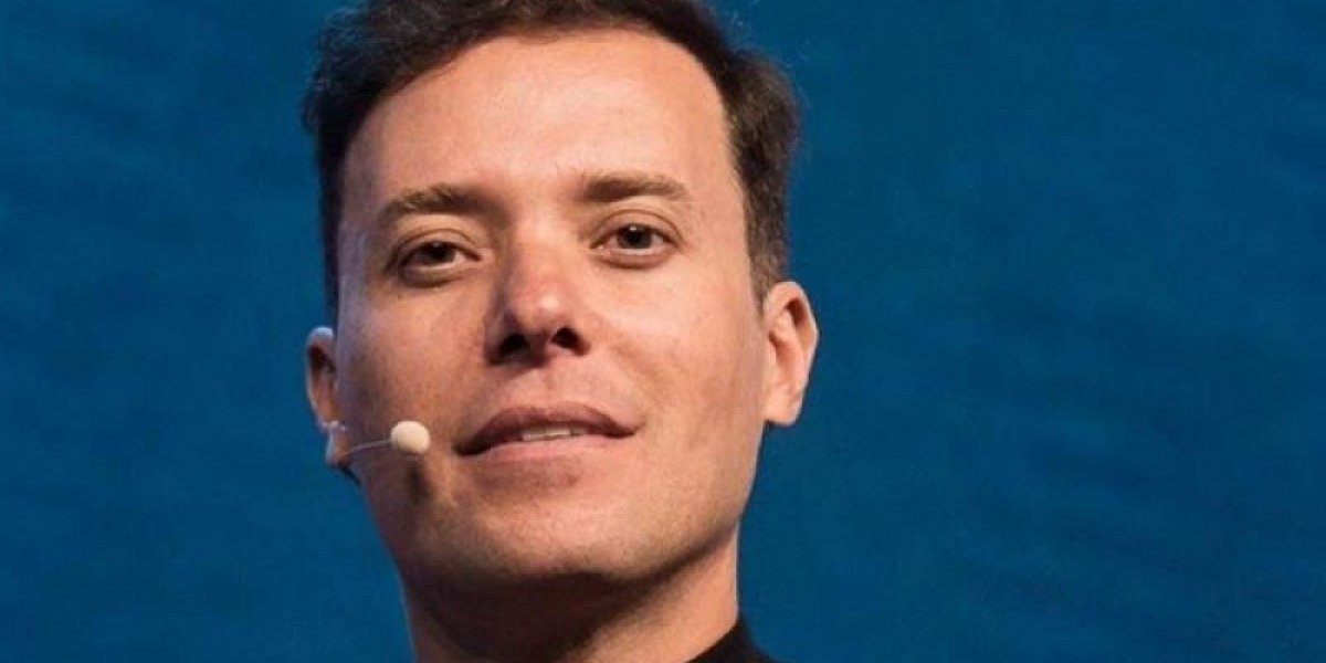 André Valadão rompe silêncio após desejar morte de gays em culto