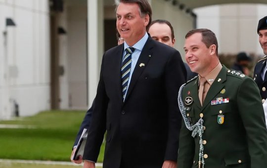 CPMI interroga ex-ajudante de Bolsonaro sobre conspiração golpista