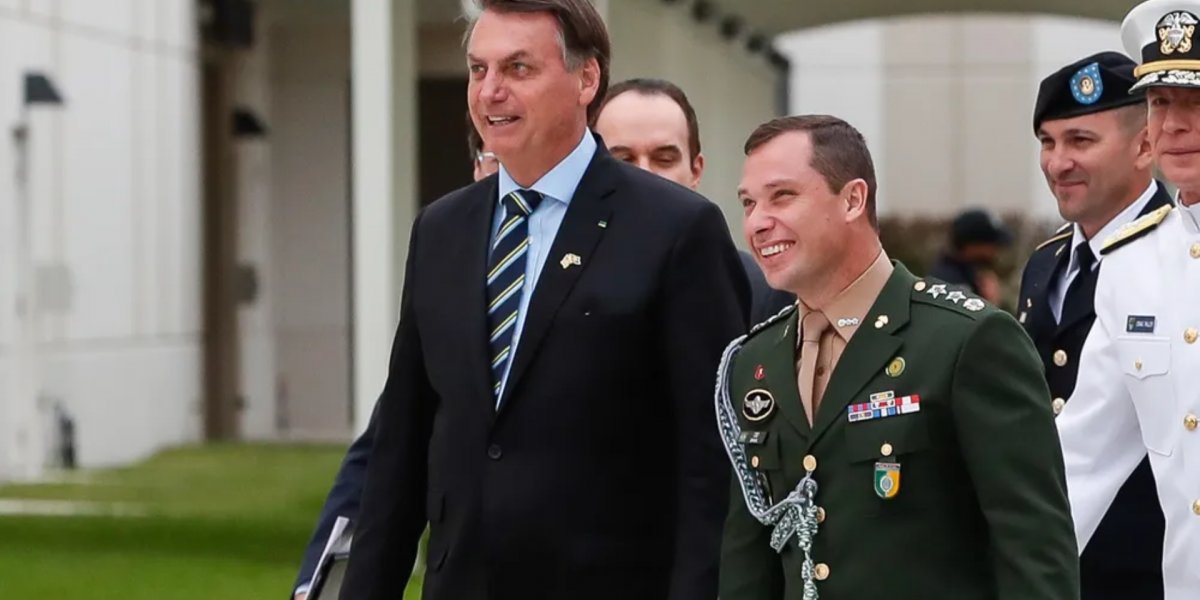 CPMI interroga ex-ajudante de Bolsonaro sobre conspiração golpista