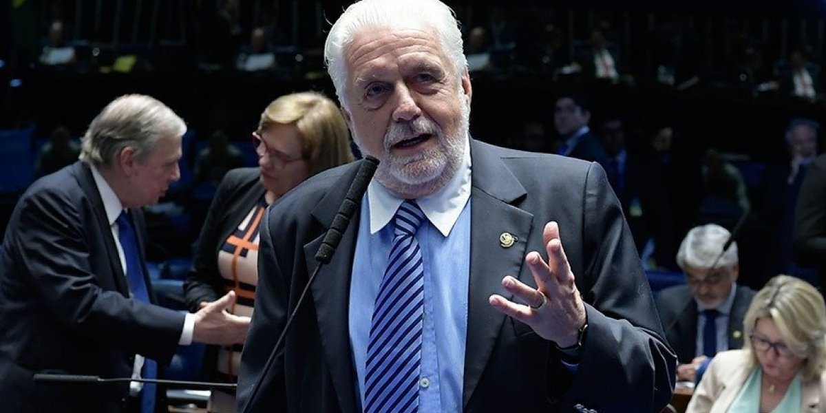"Prestou importante serviço ao Brasil", diz Wagner ao elogiar Augusto Aras