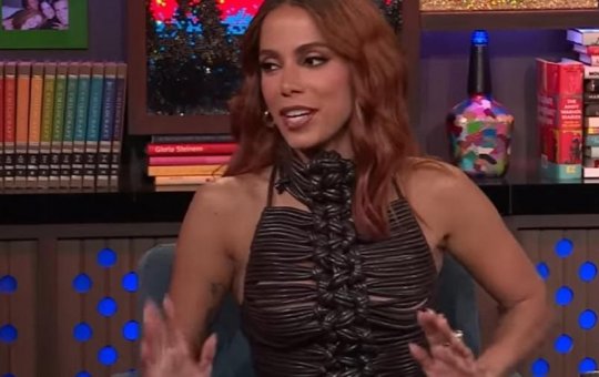 Anitta revela não fazer mais música pelo dinheiro: 'Já estou rica'