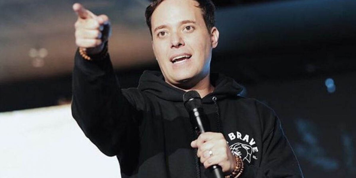 Juiz atende MPF e manda remover vídeos do pastor André Valadão