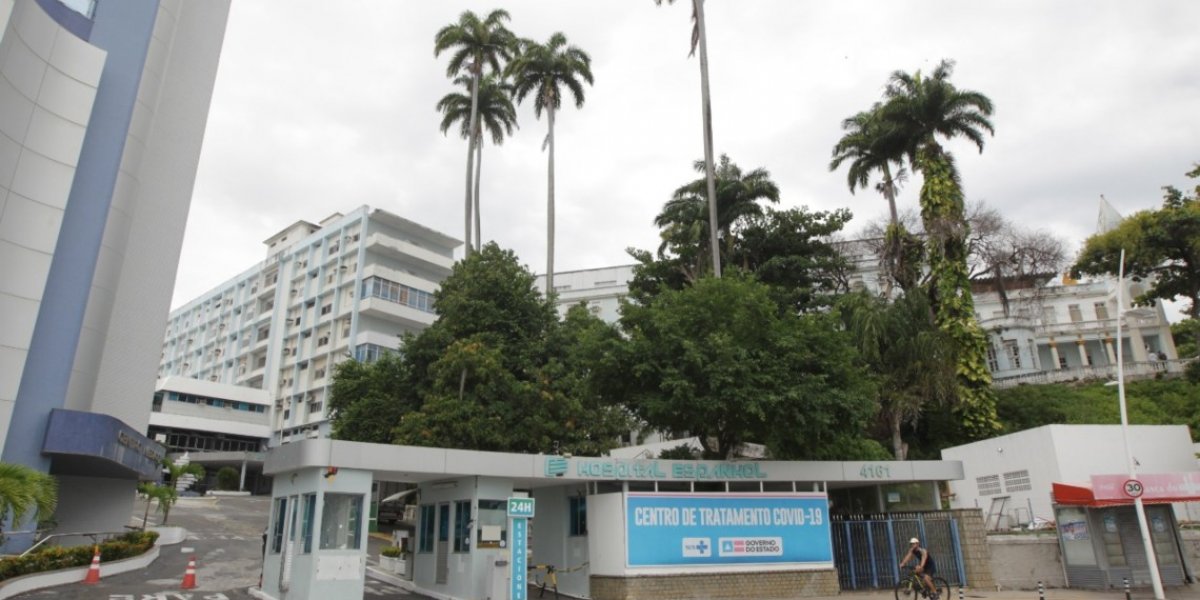 Ex-funcionários do Hospital Espanhol protesto por direitos trabalhistas