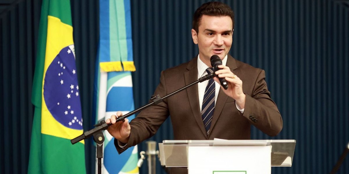 Celso Sabino aceita convite de Lula para o Ministério do Turismo