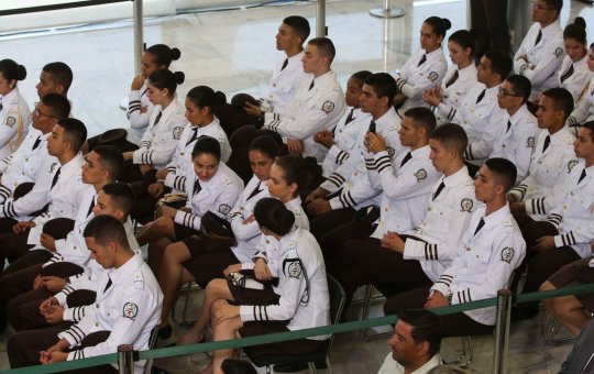 MPF ajuíza ação contra "padrão estético" em escolas públicas militares