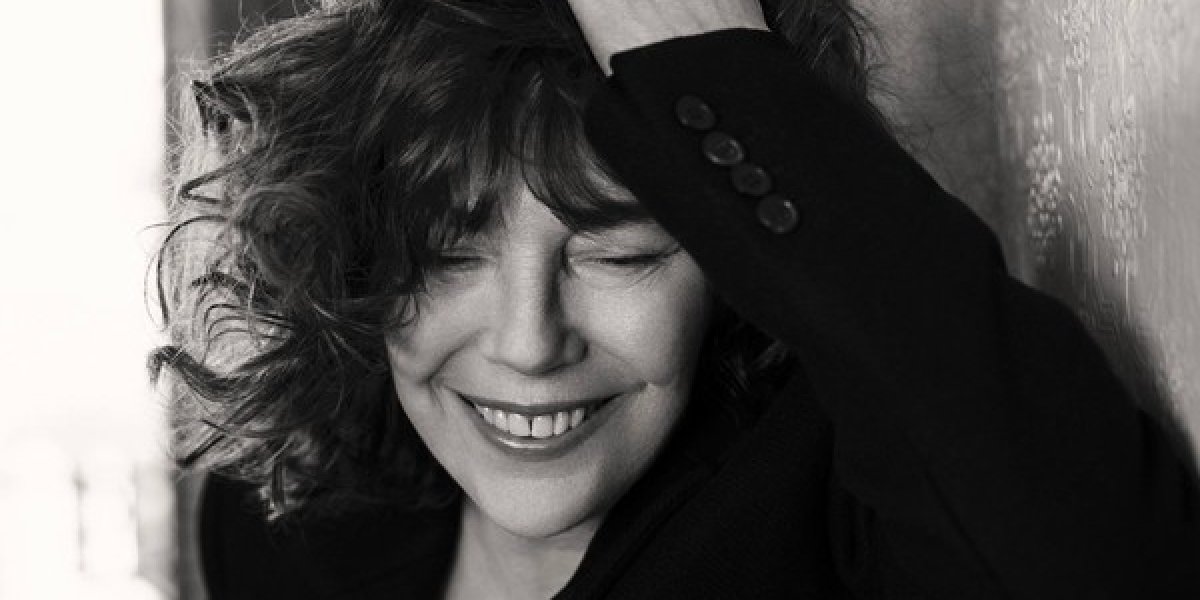 Atriz e cantora Jane Birkin é encontrada morta em sua casa, aos 76 anos